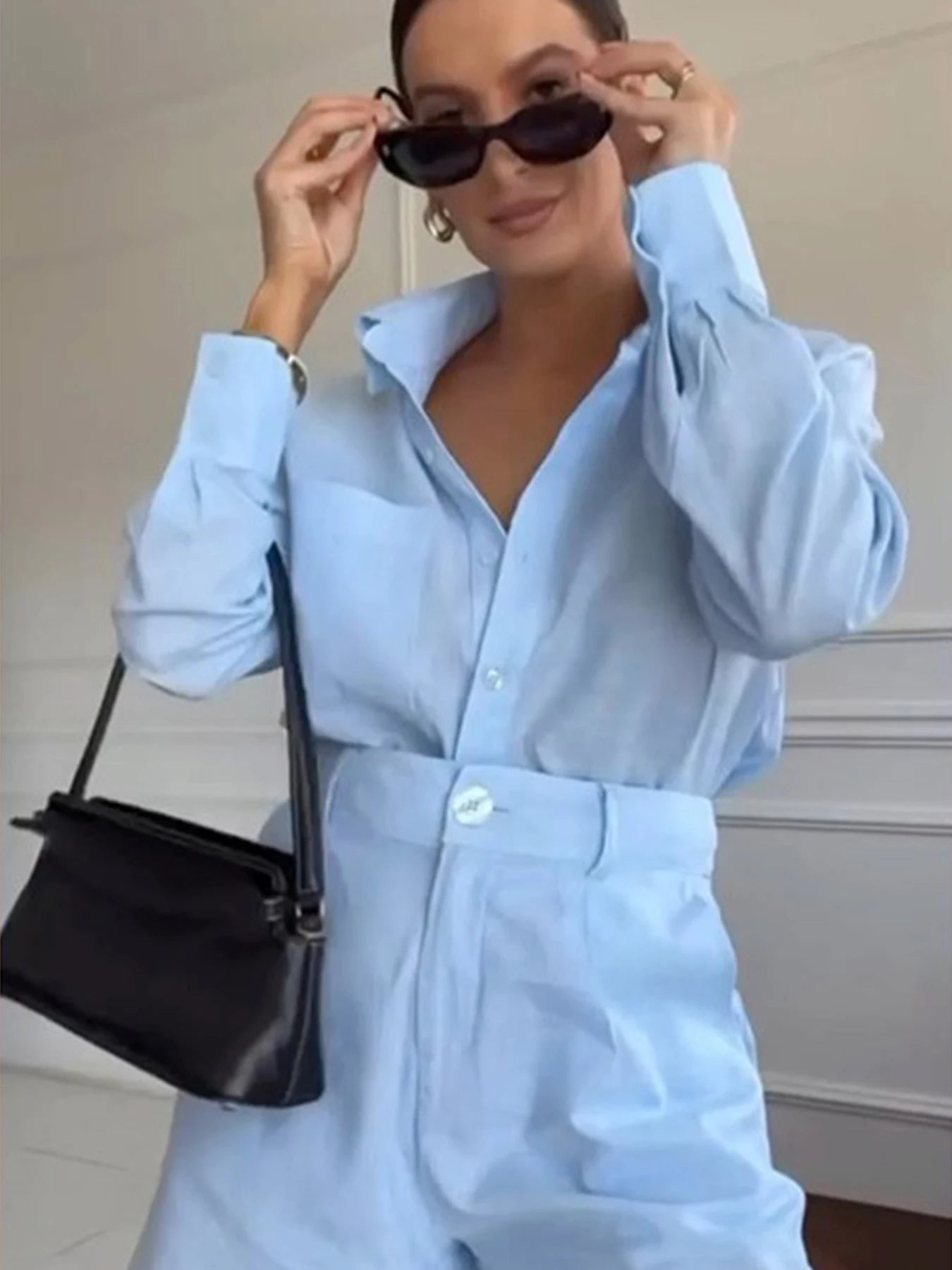 Women's Elegant Summer Two-Piece Set, Long-Sleeved Lapel Shirt and Slim-Fit Shorts, Comfortable Fit, Essential Summer Outfit